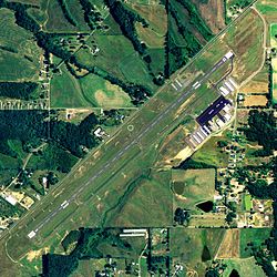 Albertville Regional Airport.jpg